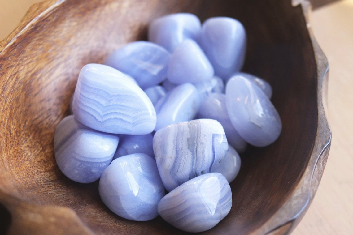 Healing Crystals Guide - Blue Agate