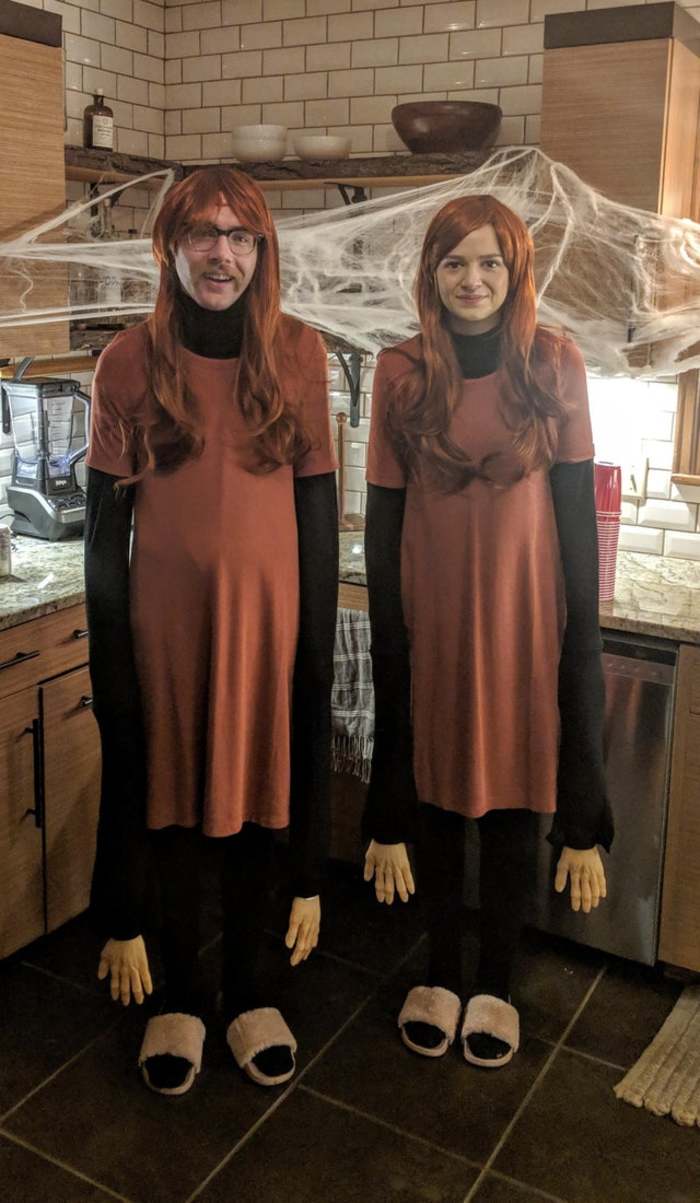 funny couples costumes - Lyndsay Low hands hands hanging low