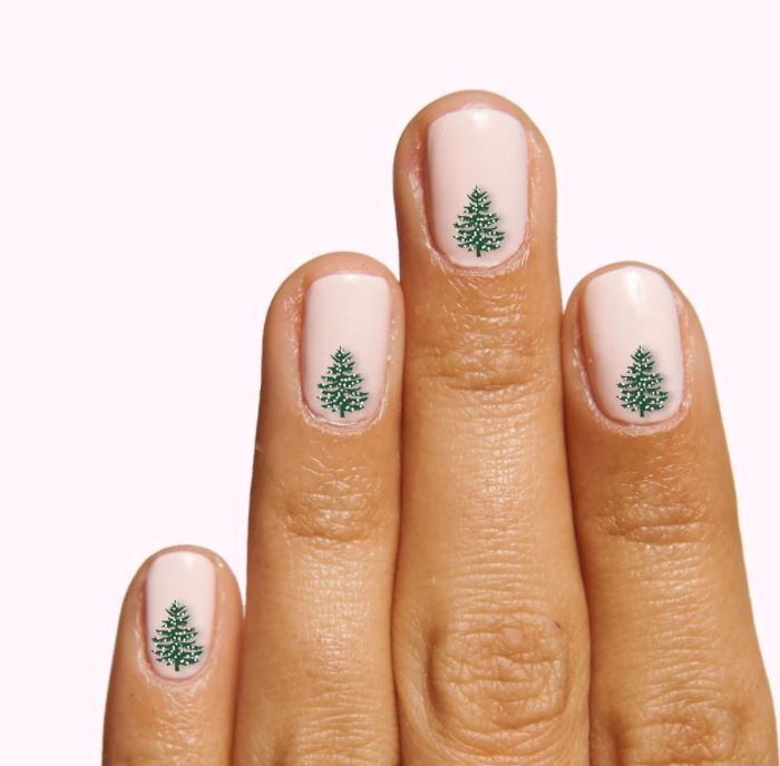 Christmas Nails - Christmas tree nails