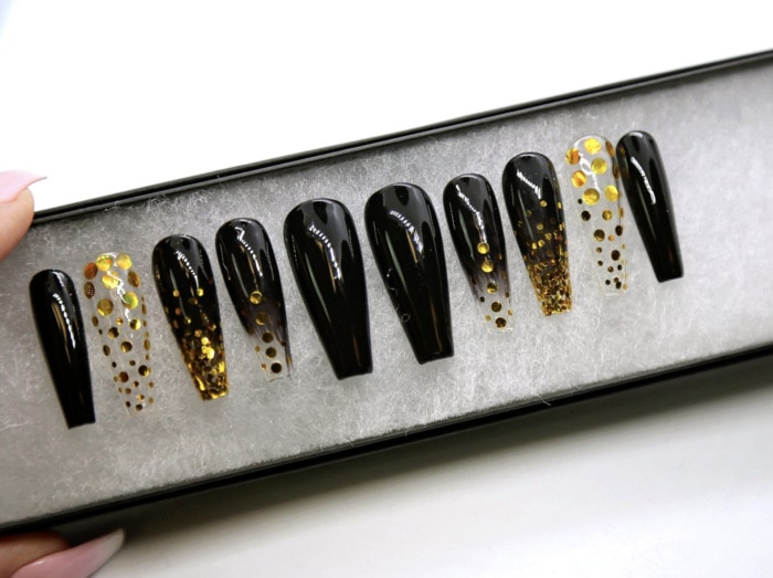 New Year's Nails - Black and Gold Press On