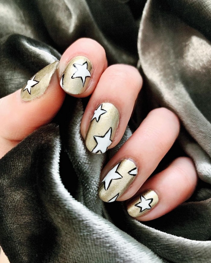 New Year's Nail Designs - Gold and White Stars
