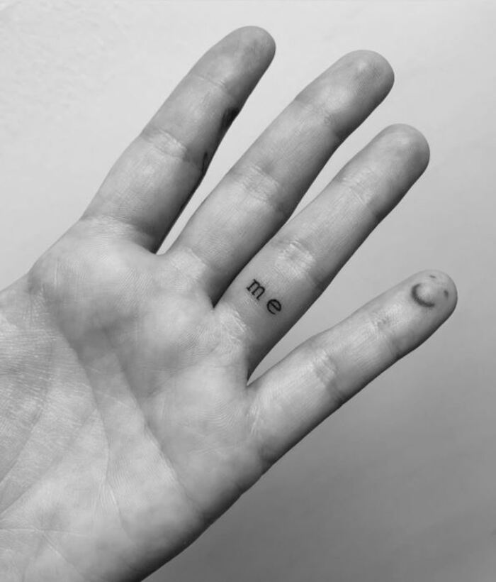 Minimalist Tattoos - Me on finger