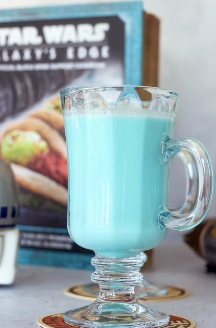 Coconut Rum Cocktails - Blue Milk Bantha Drink
