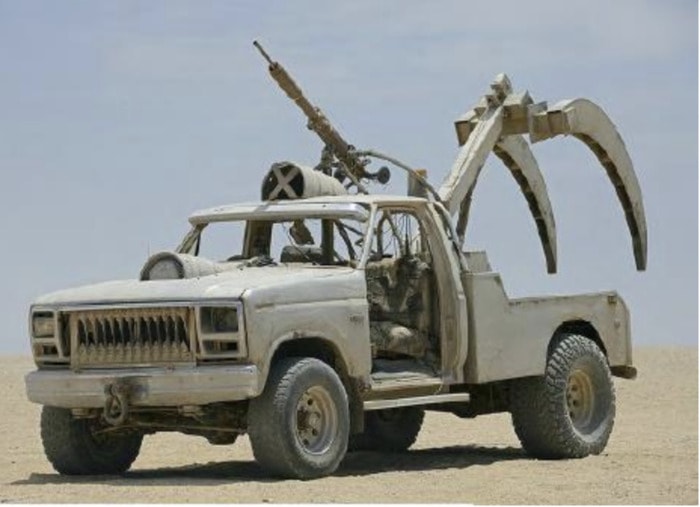 Mad Max Fury Road Cars - Sabre Tooth