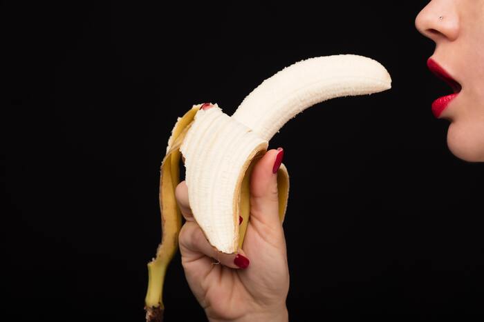 69 Position - banana eating