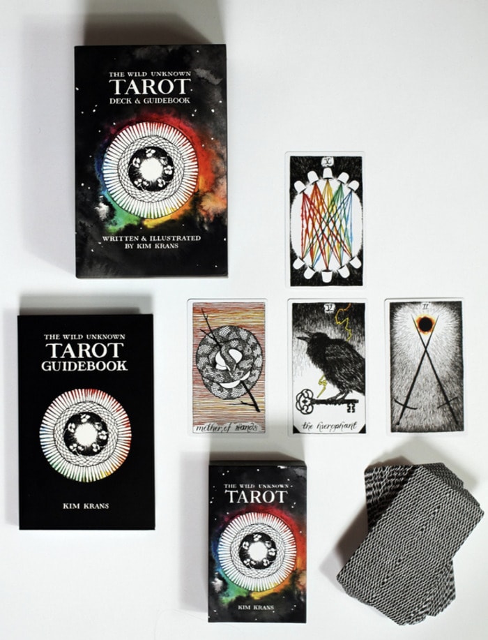 Scorpio Gift Guides - Tarot card deck