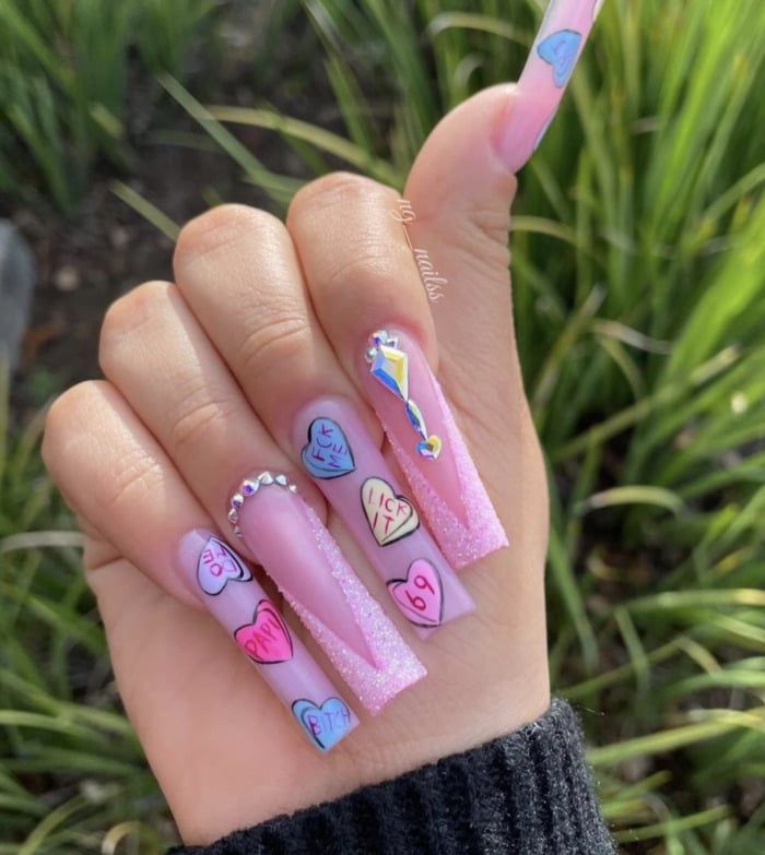 Valentine's Day Nail Designs 2022 - Naughty nails