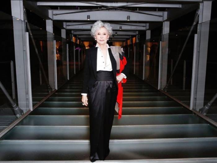 Women Over 60 With Amazing Style - Rita Moreno