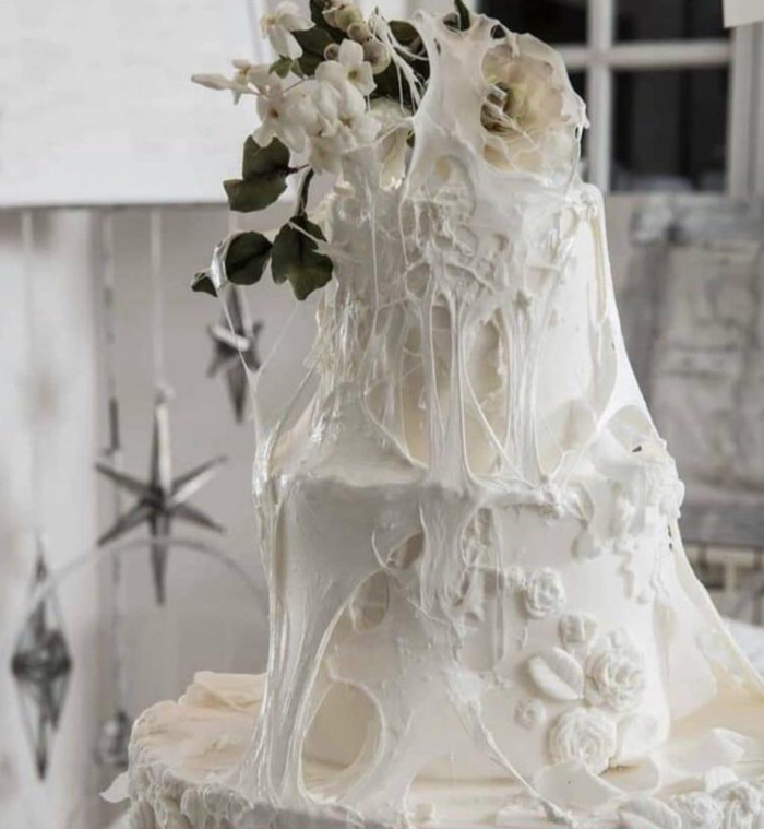 Craziest Wedding Cakes - spider web