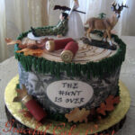 Craziest Wedding Cakes - hunting cake
