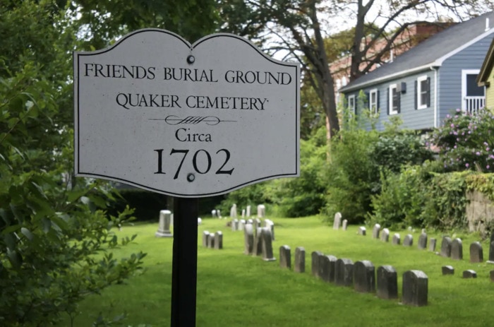 Salem Airbnb - Quaker Meeting House cemetery