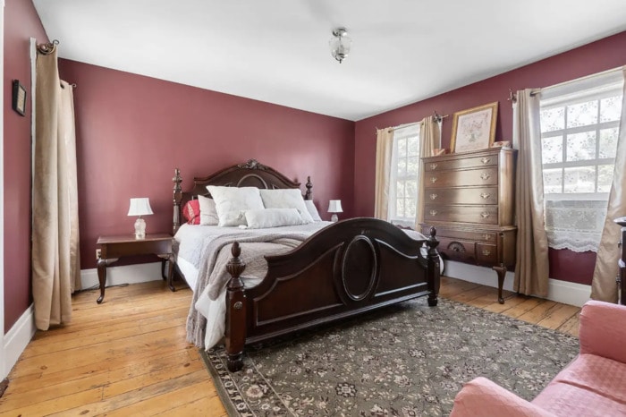 Salem Airbnb - John Edwards House bedroom