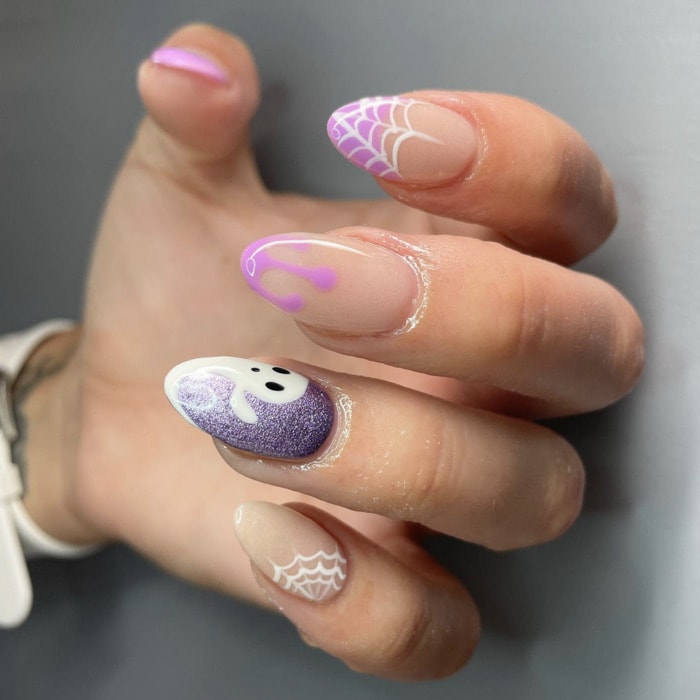 Cute Halloween Nails - glitter ghost