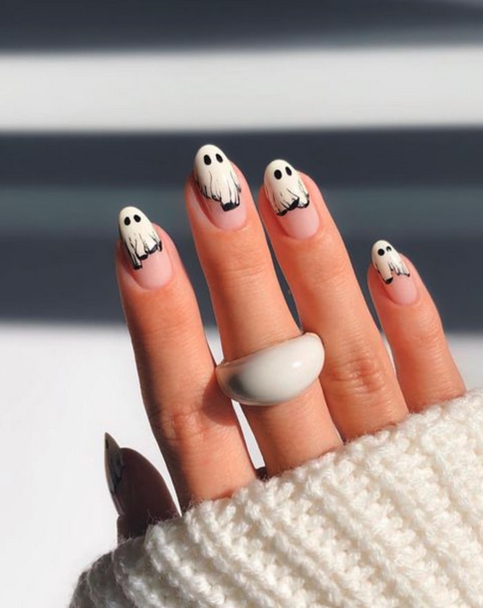 Halloween Nails 2022 - ghost french tips