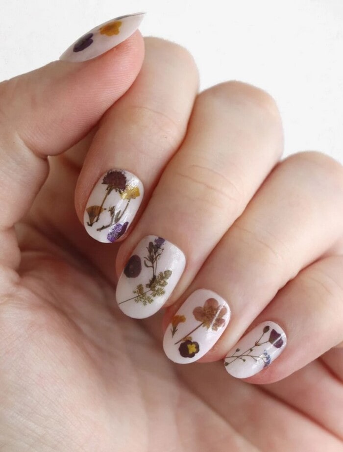 Best Nail Stickers - Dried Flower Nail Art