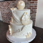 Star Wars Wedding Ideas - white symbols cake