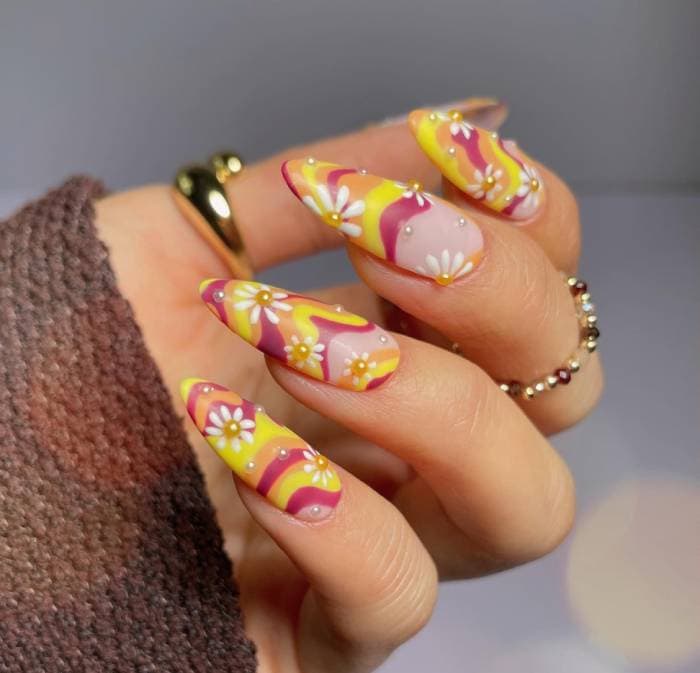 Spring nail ideas - groovy florals