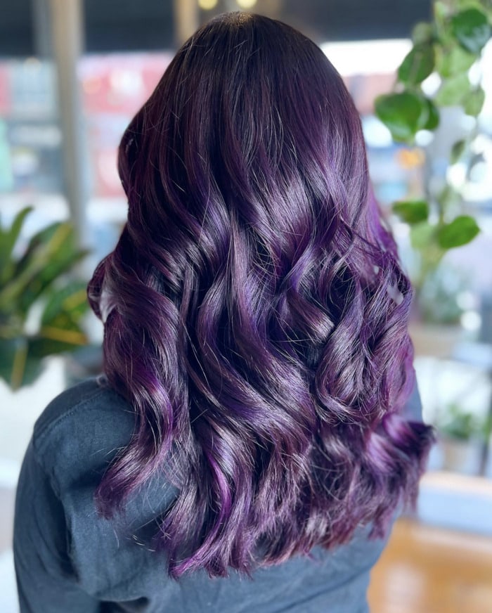 Fall hair color trends 2023 - bold purple