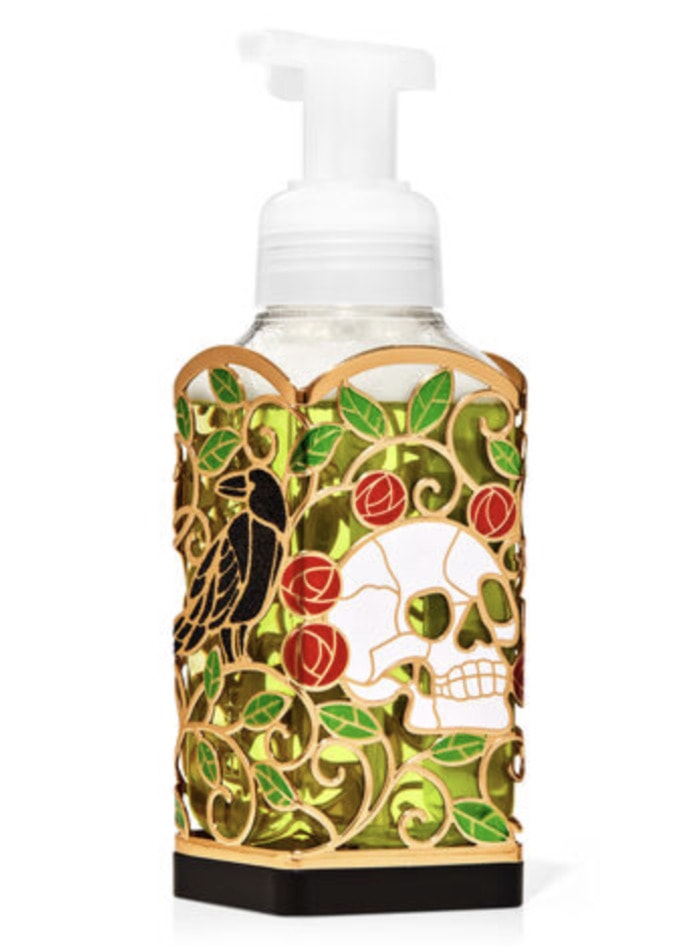 Bath Body Works Halloween 2023 - Stained Glass Skull soap holder