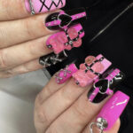 Black and pink nails - bondage bears