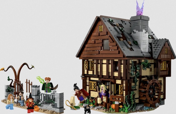 Halloween Lego Kits 2023 - hocus pocus house