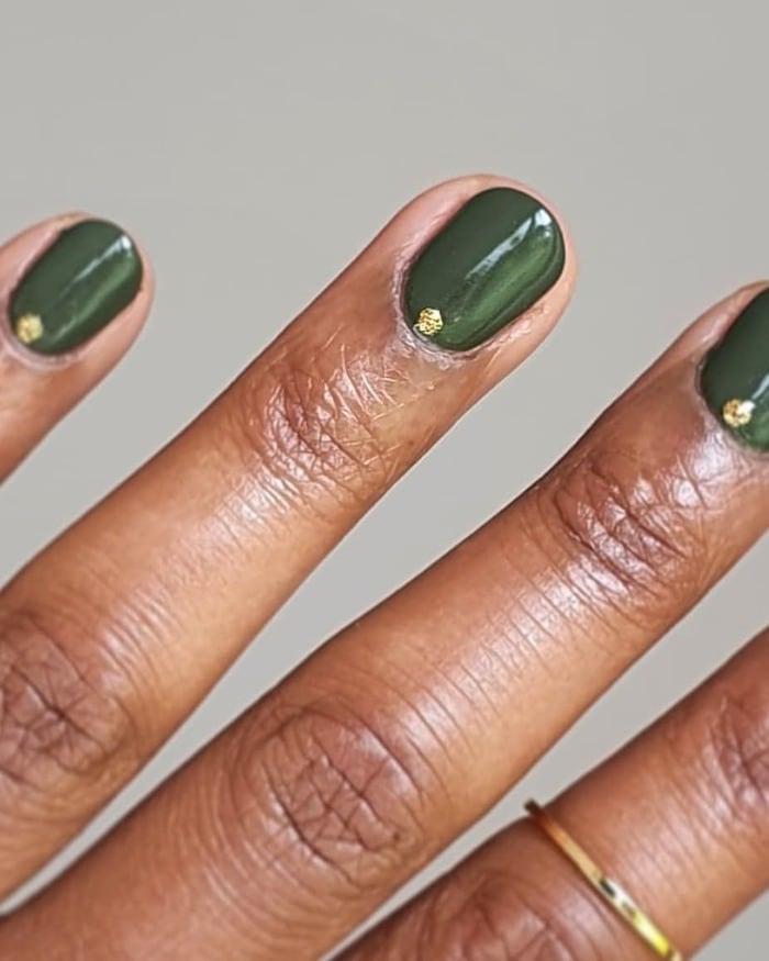 Simple Fall Nails - Emerald Nails