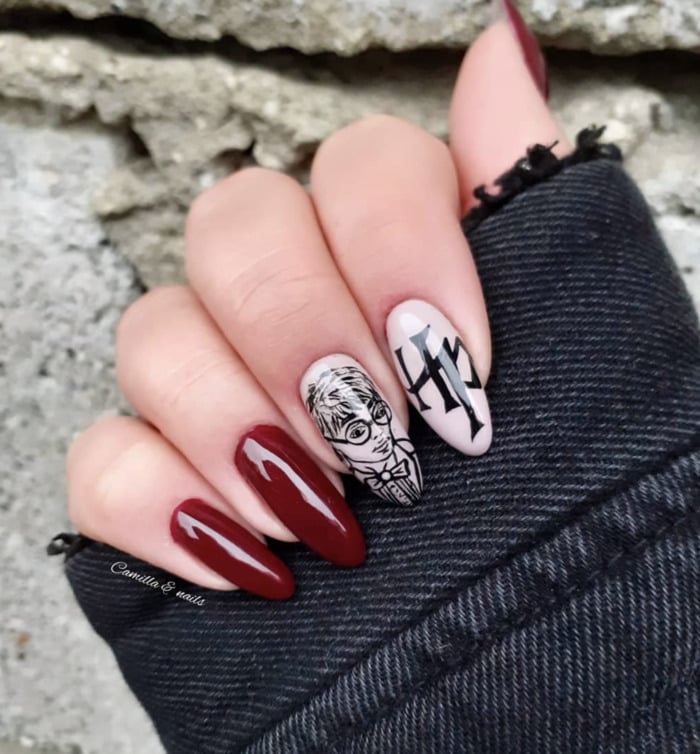 Harry Potter Nail Designs - harry and logo