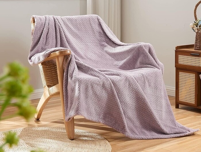 Best Gifts Under 25 - NEWCOSPLAY Super Soft Throw Blanket