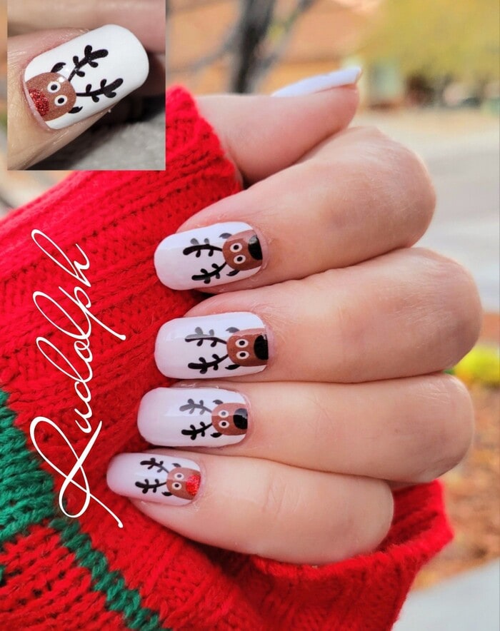 Cute Christmas Nails 2023 - Reindeer Nails