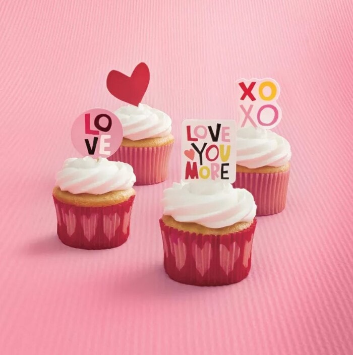 Target Valentine's Day 2024 - Cupcake Kit